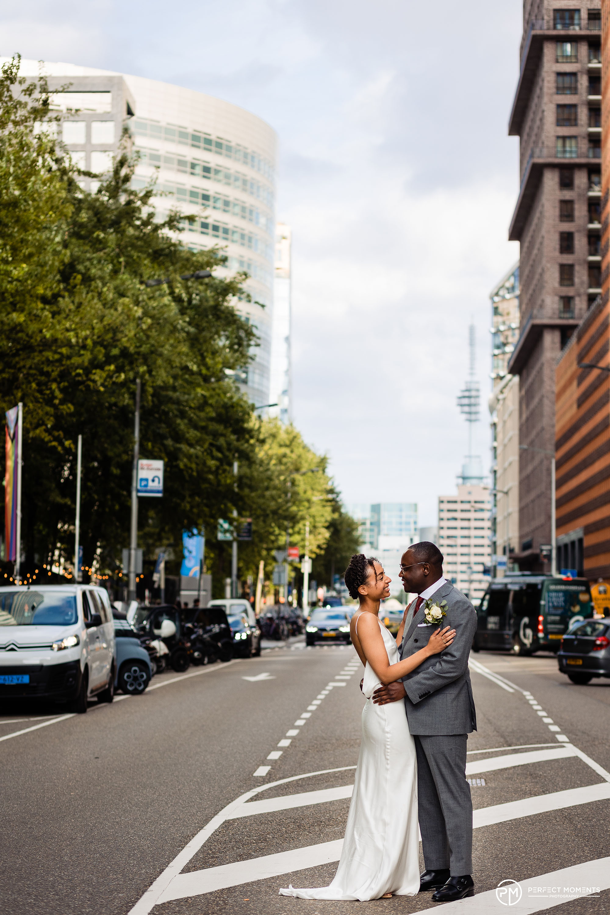 perfect-moments---bruidsfotograaf-amsterdam---zuidas